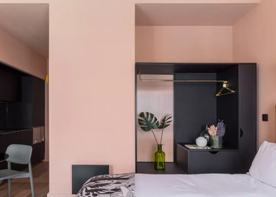 manchester de kiralık çok aydınlık stüdyo