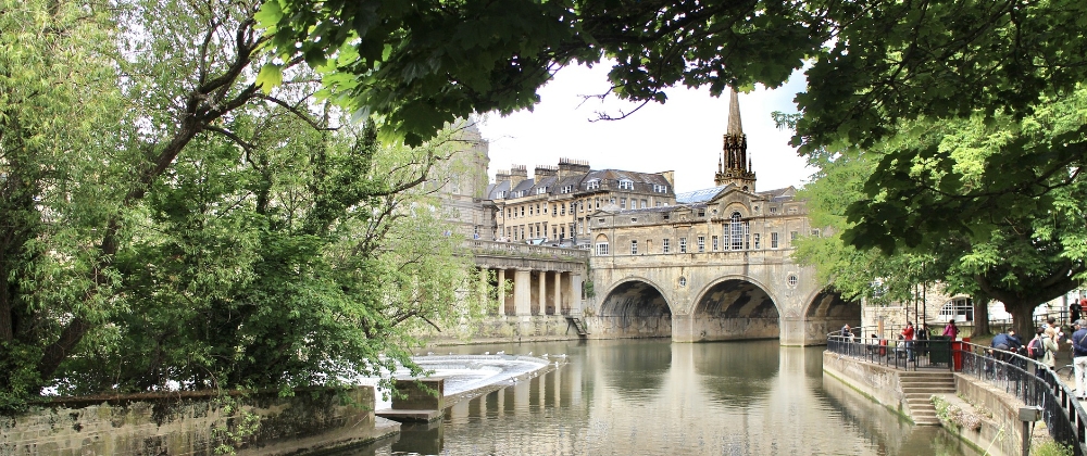 Information and tips for international students in Bath