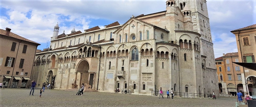 Information and tips for Erasmus students in Modena