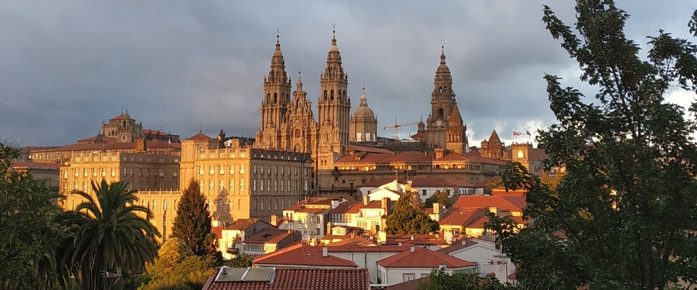Współdzielone mieszkania, wolne pokoje i współlokatorzy w Santiago de Compostela
