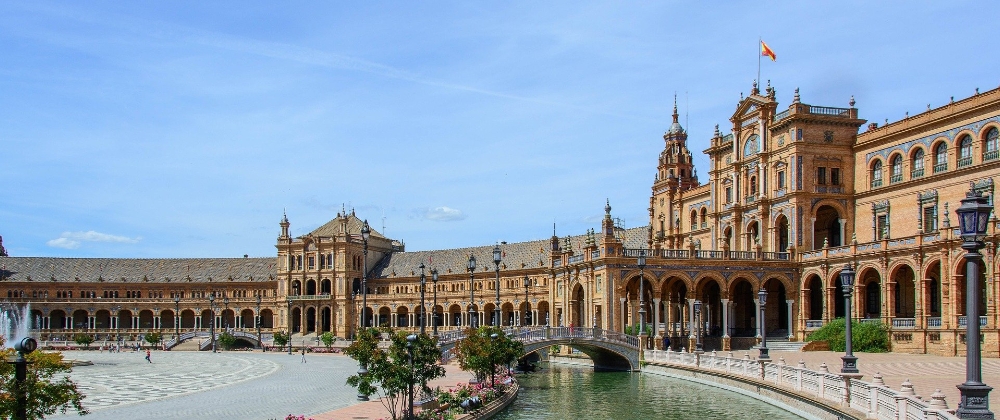 Mieszkania, pokoje i rezydencje w pobliżu Universidad de Sevilla